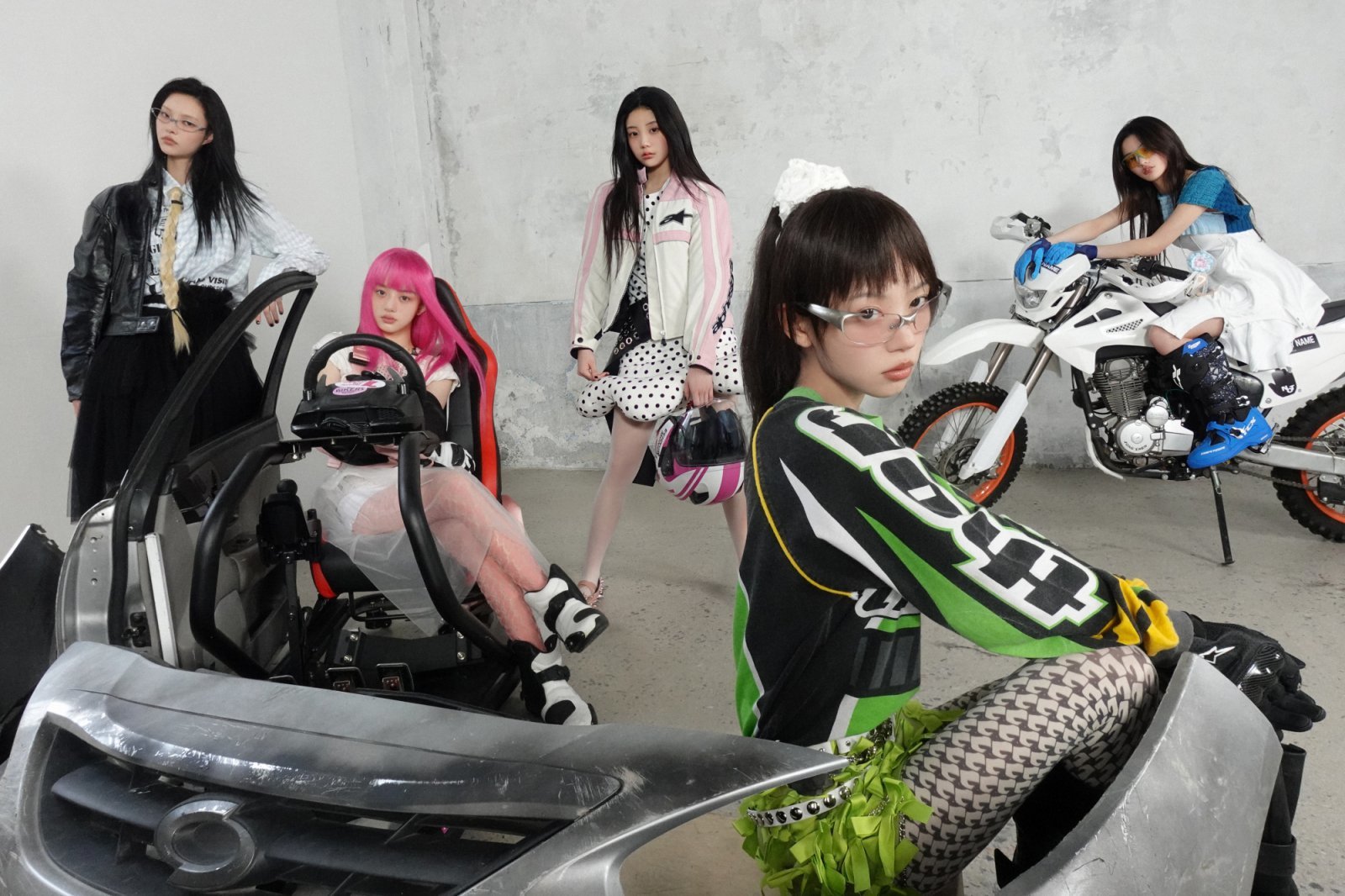 HYBE 子公司怒告“Team Bunnies”索赔1亿!“高中生独自运营?查查背后到底是谁”